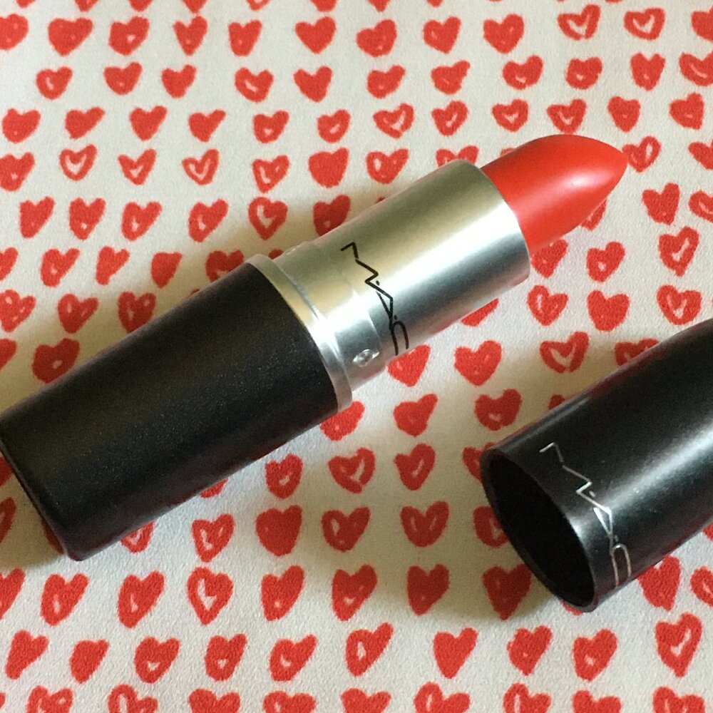 MAC Lady Danger Matte Lipstick NWOT Full Size 3g Vivid Coral Red